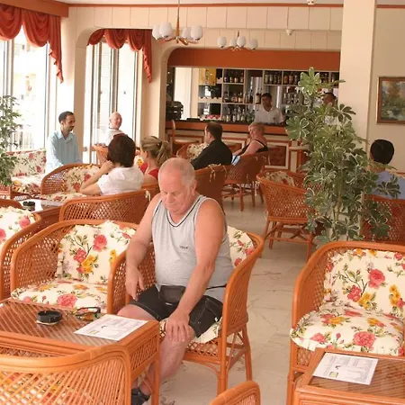 Burak Bed & Breakfast 2*